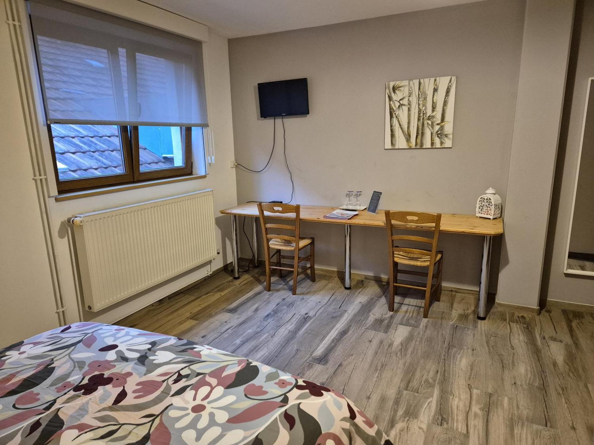 Chambres Thirion Saint-Hippolyte  Bilik gambar